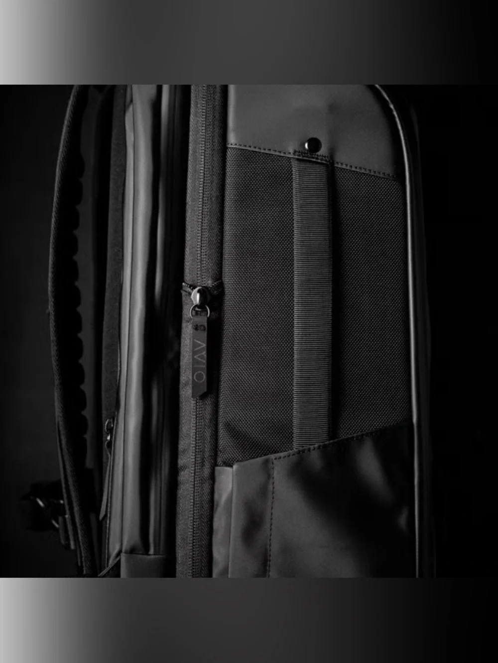 NWT AVIO APEX Vacuum Compression Travel Backpack! 🎒✈️